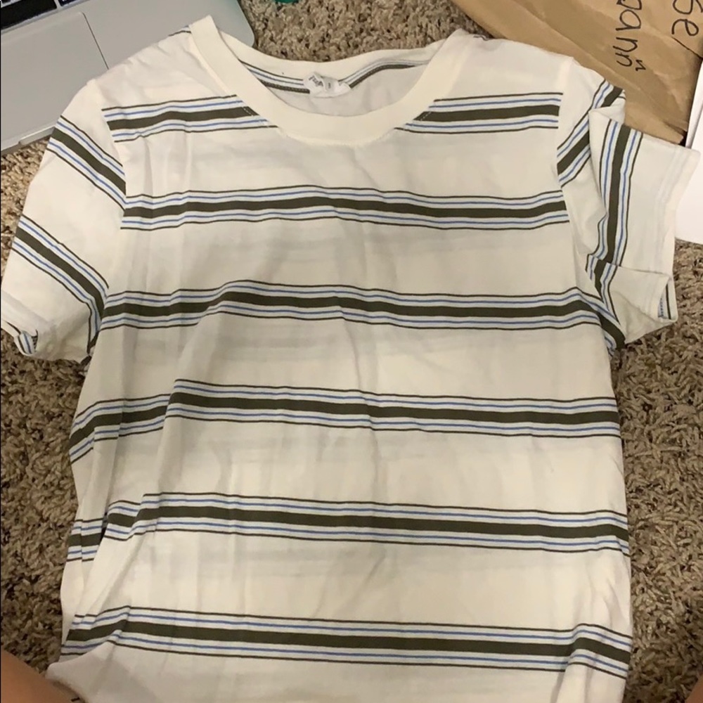Tillys T-shirt